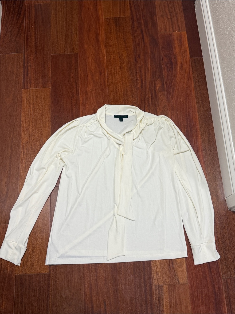 Banana Republic Ivory Tie-Neck Long Sleeve Blouse